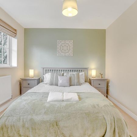 Silver Stag Properties, 3 Bedroom W Parking And Garden Smisby エクステリア 写真